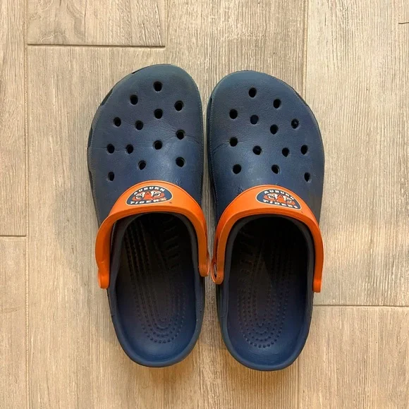 Crocs Auburn Tigers Classic Clog Size XL (Men’s 10-11)